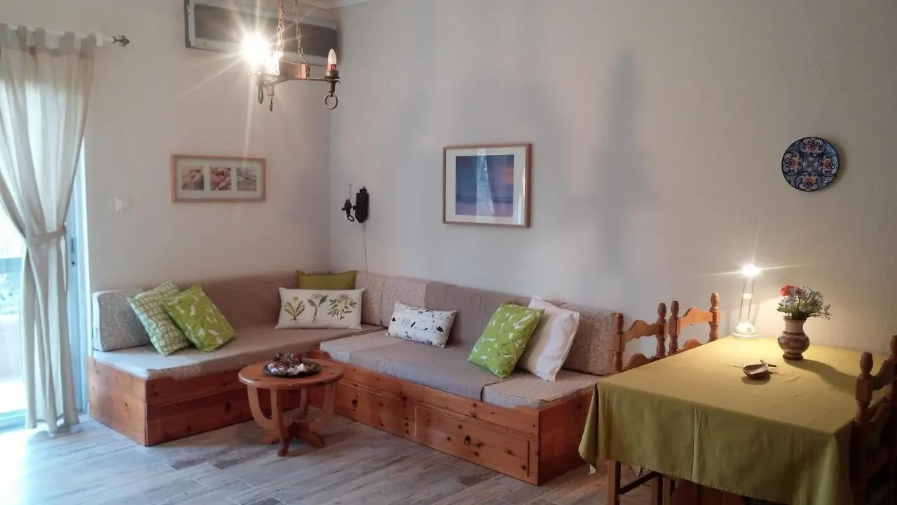 Daniil'S Seafront Apartment 니키티 그리스
